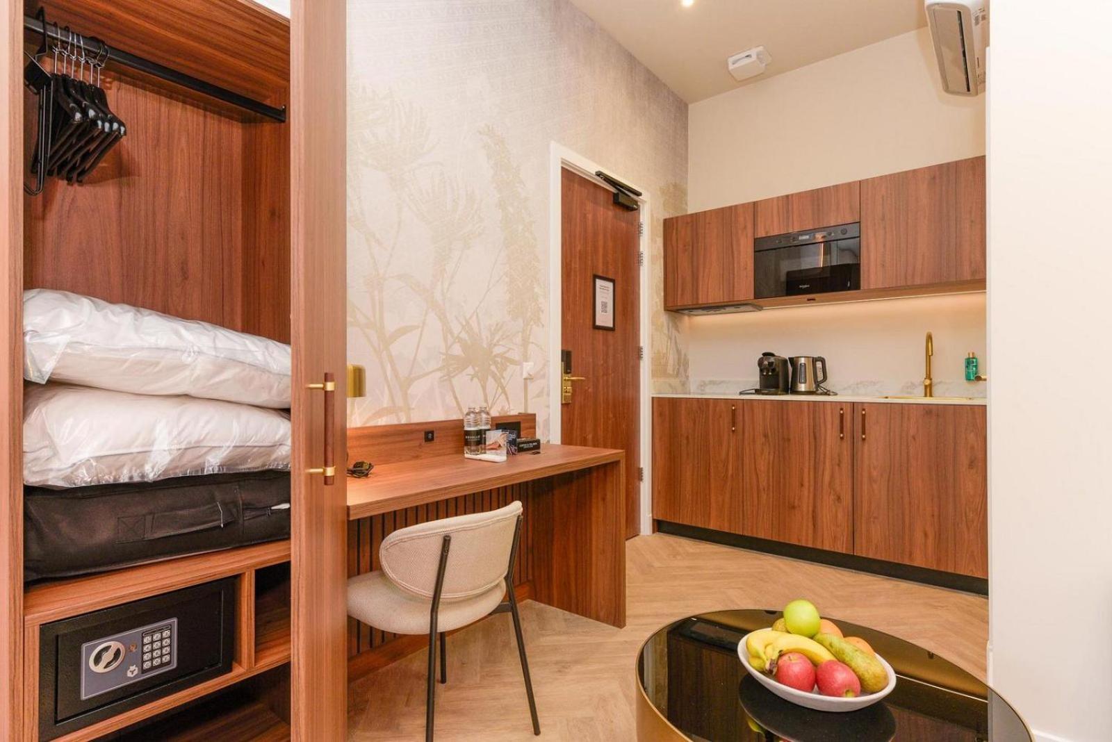 Novallure Villa Margaretha - Short Stay Apartments Rijswijk Eksteriør bilde